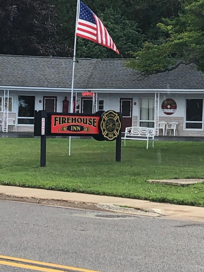 Firehouse Inn Saint Ignace Luaran gambar