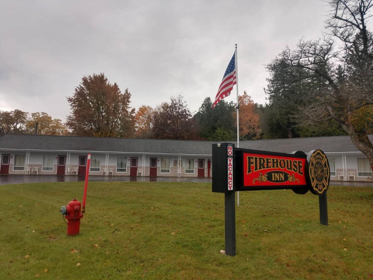Firehouse Inn Saint Ignace Luaran gambar