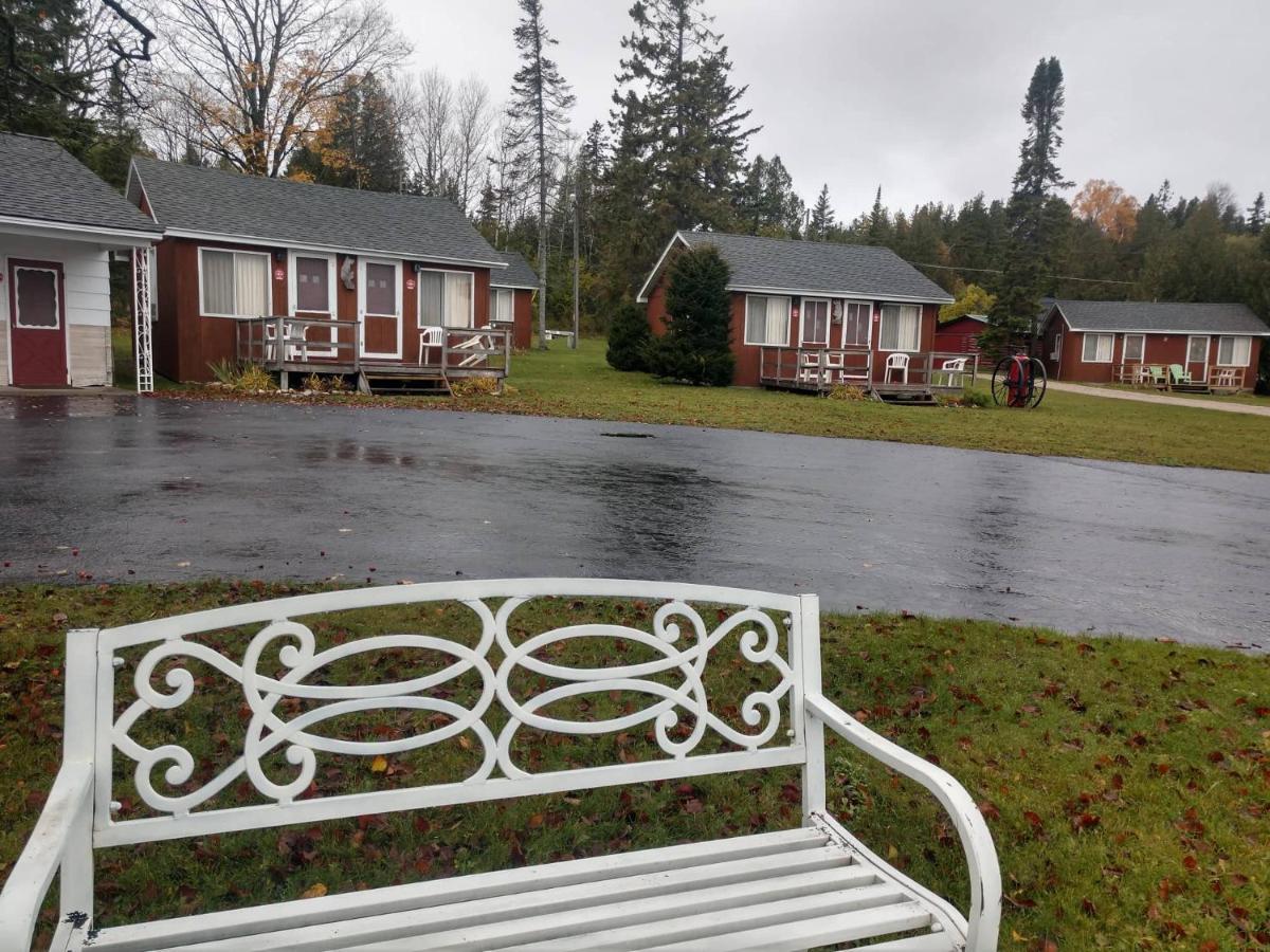 Firehouse Inn Saint Ignace Luaran gambar